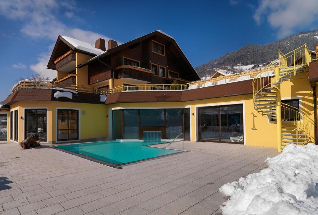 باد كلينكيرشهايم Alpine Spa Residence المظهر الخارجي الصورة